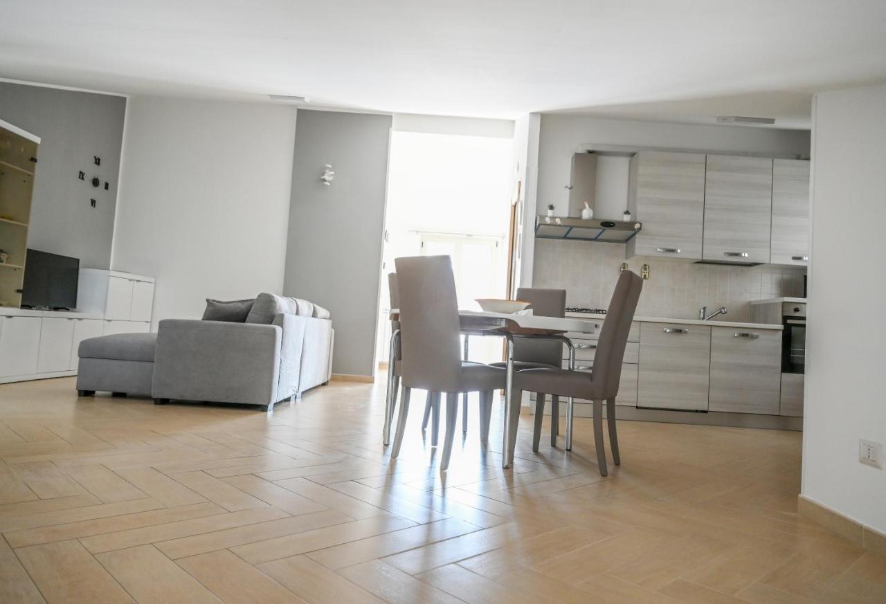 Ferienwohnung Charlotte Marconia Exterior foto
