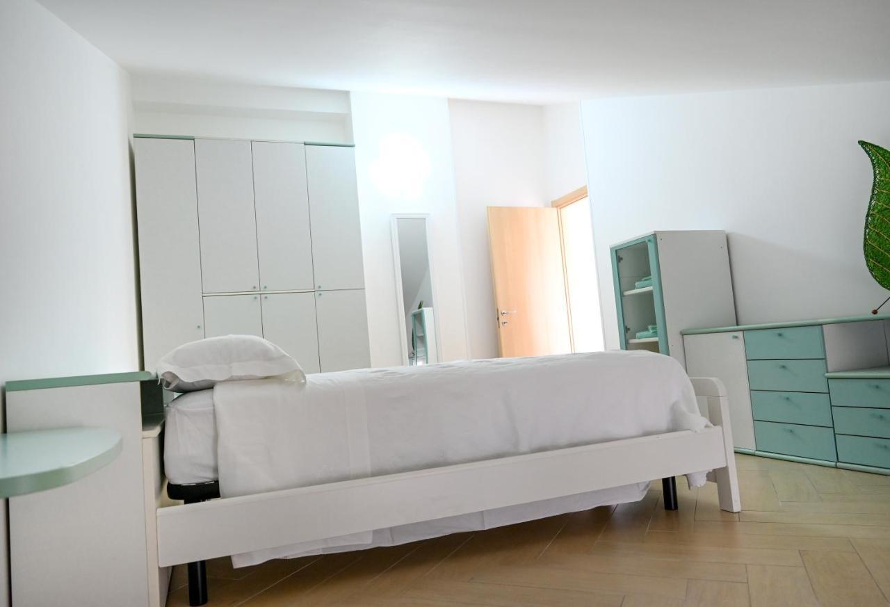 Ferienwohnung Charlotte Marconia Exterior foto